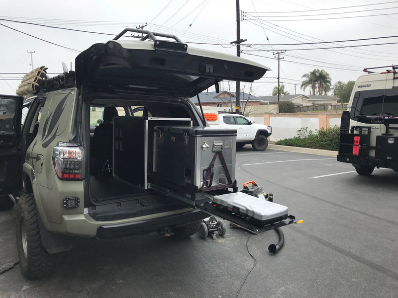 Load image into Gallery viewer, CampKitchen 2.4 - 31.5&quot; Deep Module
