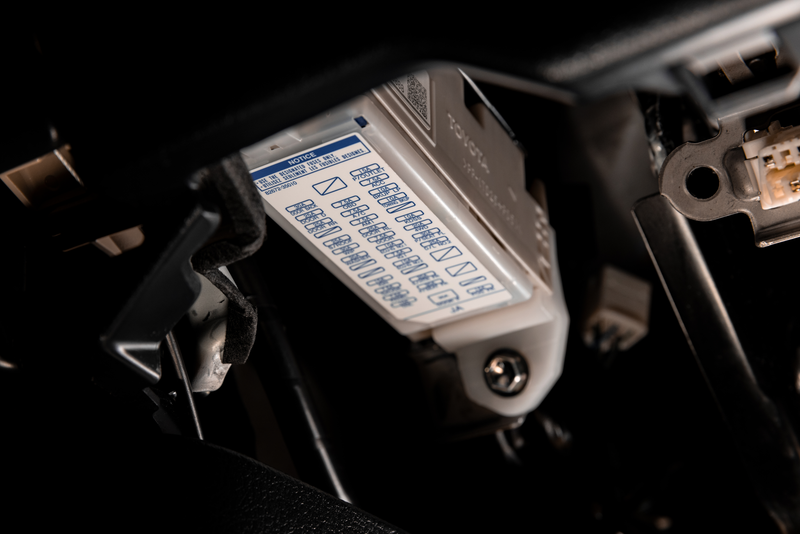 Load image into Gallery viewer, Fuse box cover
