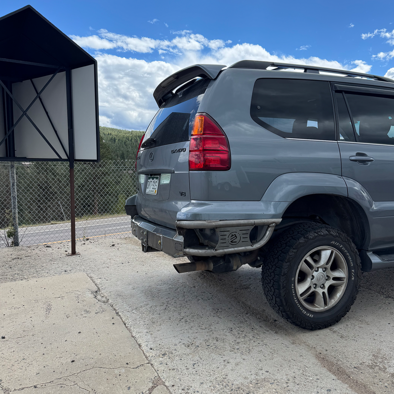 Load image into Gallery viewer, 2003-2009 / Lexus GX470 / Rear Bumper
