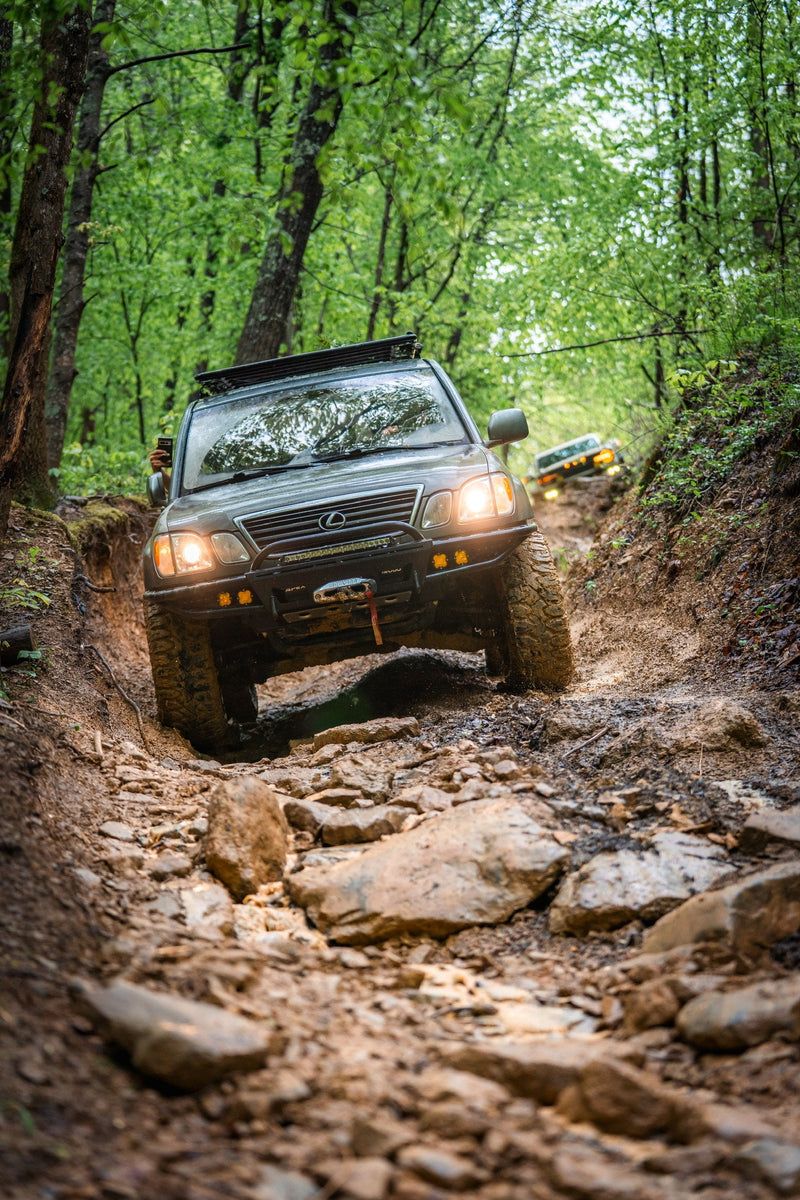 Load image into Gallery viewer, Landcruiser 100 Series Front Bumper High Clearance STRYKER 100 - DIY Kit (1998 - 2007)
