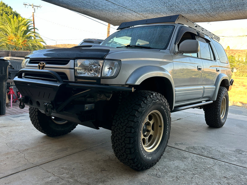 Load image into Gallery viewer, STRYKER Front Bumper for 3rd Gen 4Runners (1996 - 2002)
