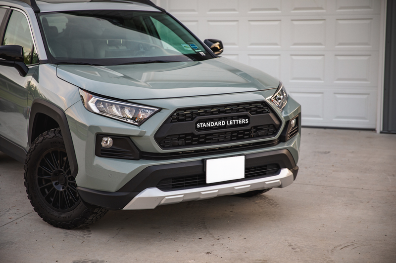 Load image into Gallery viewer, 2019-24 Rav4 Pro Grille
