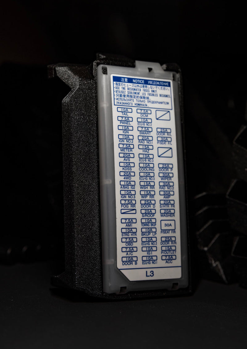 Load image into Gallery viewer, Fuse box cover
