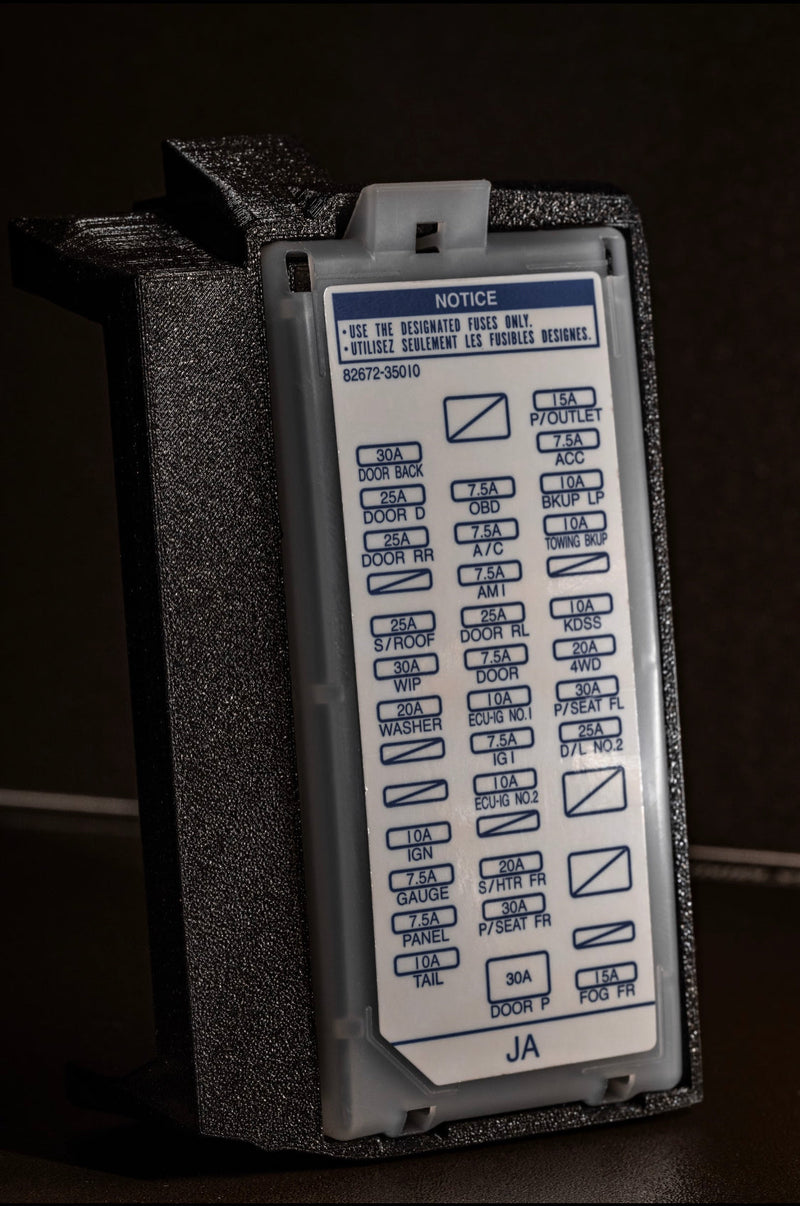 Load image into Gallery viewer, Fuse box cover
