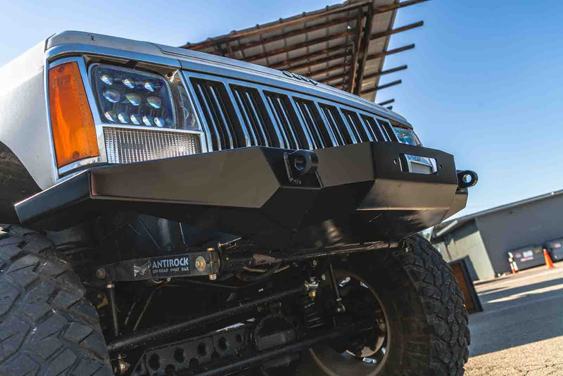 Load image into Gallery viewer, Full Width Front Winch Bumper For Jeep XJ
