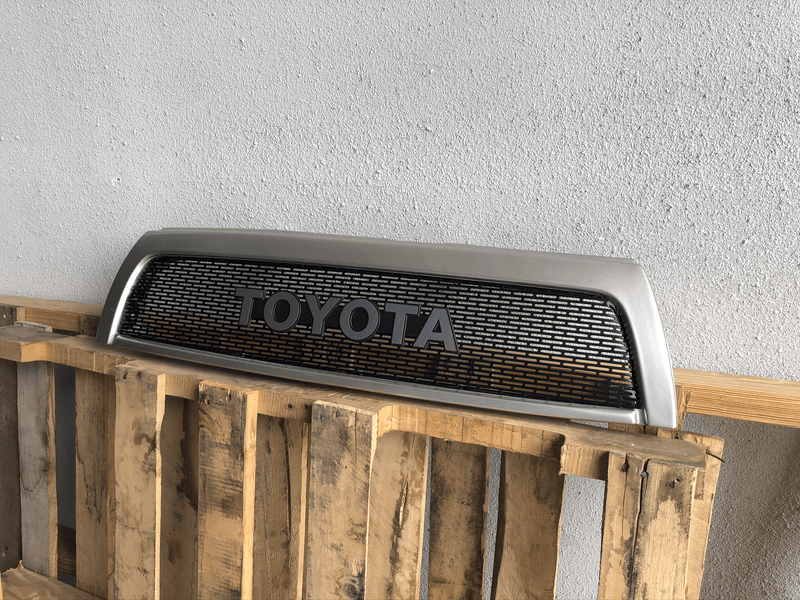 Load image into Gallery viewer, 1996-2002 3rd Gen 4Runner Flush Grille

