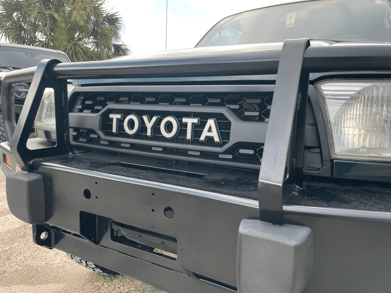 Load image into Gallery viewer, 1996-2002 3rd Gen 4Runner TRD Grille
