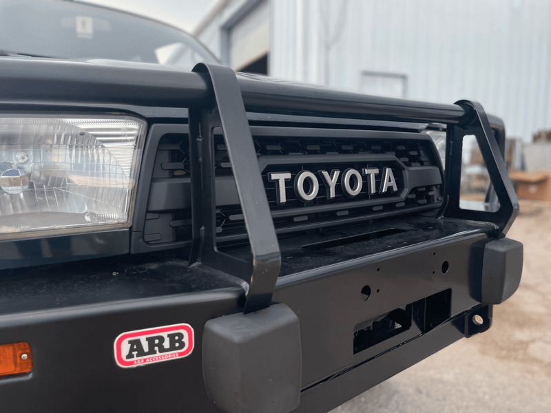 Load image into Gallery viewer, 1996-2002 3rd Gen 4Runner TRD Grille
