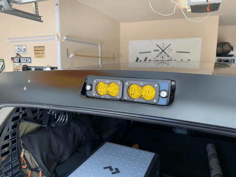 Load image into Gallery viewer, 1996-2002 3rd Gen 4Runner 3rd Brake Light S2 Chase Light
