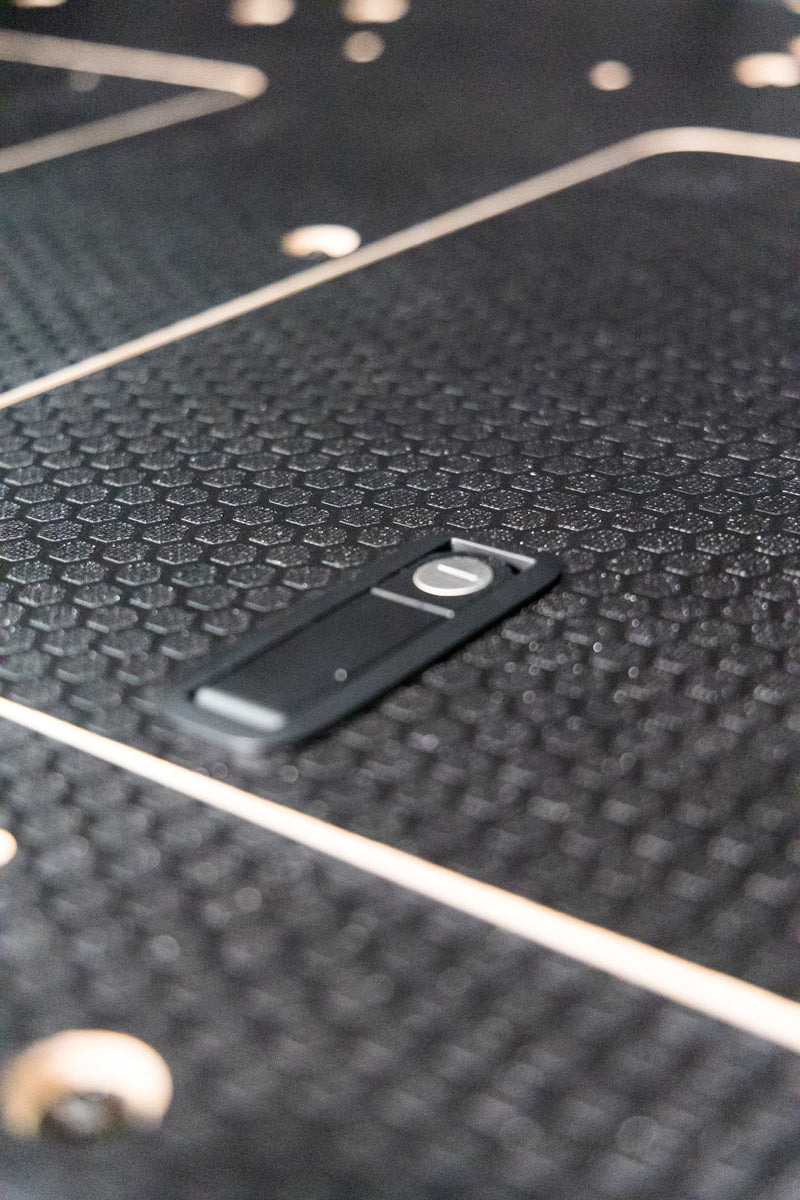 Load image into Gallery viewer, Subaru Crosstrek 2018-2023 2nd Gen. - Rear Plate System
