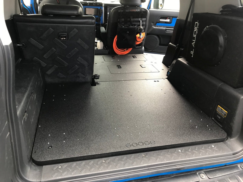 Load image into Gallery viewer, Toyota FJ Cruiser 2006-2014 - Second Row Seat Delete Plate System
