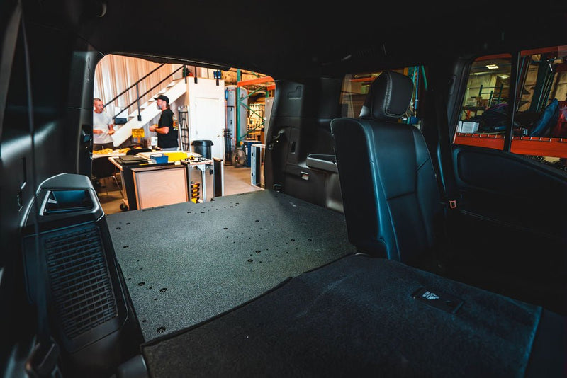 Load image into Gallery viewer, Toyota - Land Cruiser - 2024-Present - LC250 - Explore Series - Rear Plate System
