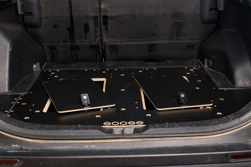 Load image into Gallery viewer, Toyota Rav4 2019-Present 5th Gen. - Rear Plate System
