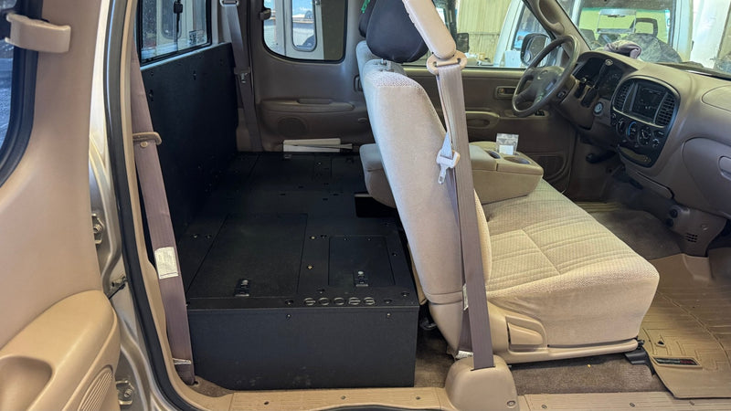 Load image into Gallery viewer, Toyota - Tundra - 2000-2006 - 1st Gen - Access Cab - Explore Series - Seat Delete Plate System - Second Row - 100%
