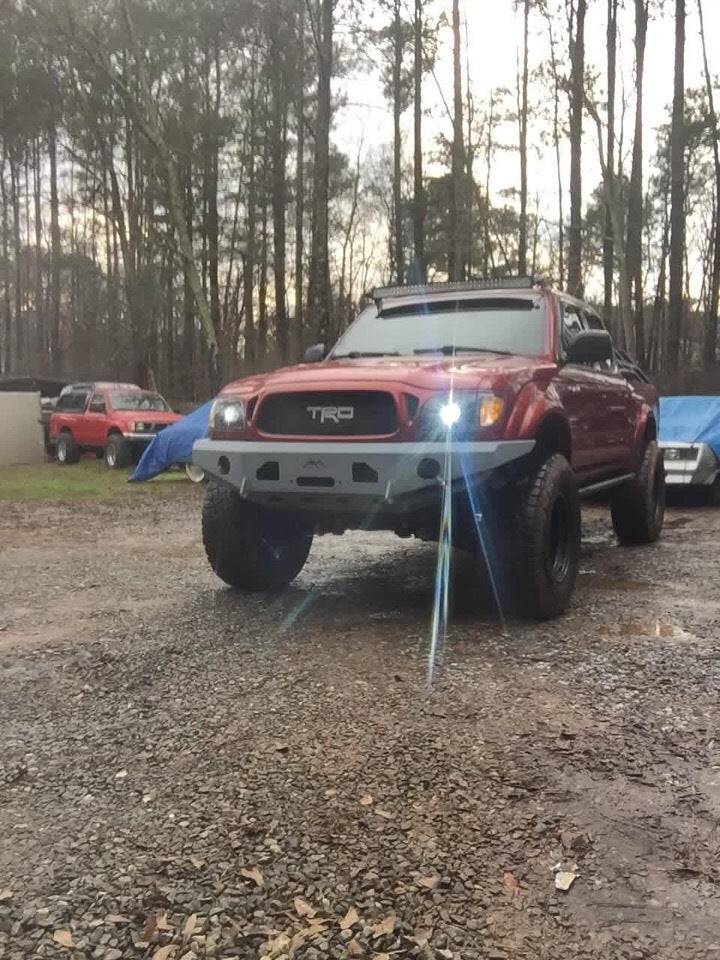 Load image into Gallery viewer, 1996-2004 1st Gen Tacoma Plate Front Bumper - DIY Kit
