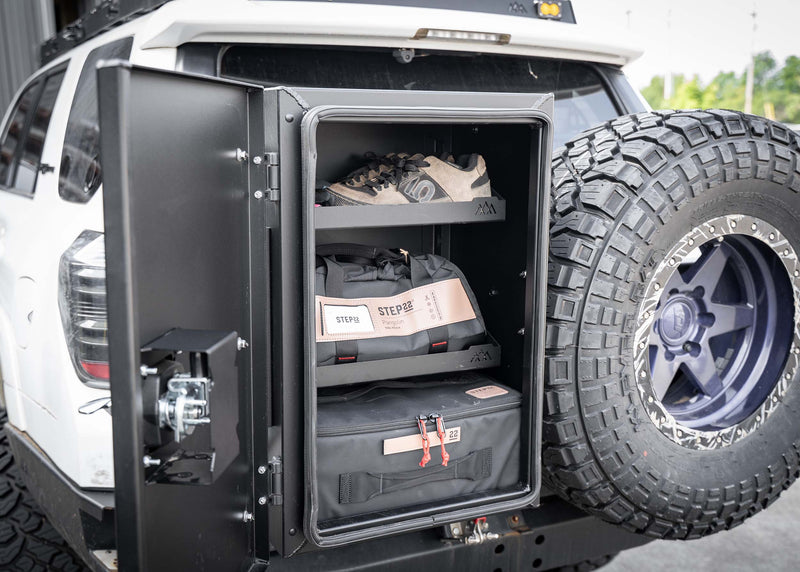Load image into Gallery viewer, Universal Adventure Storage Box (19x28x15)
