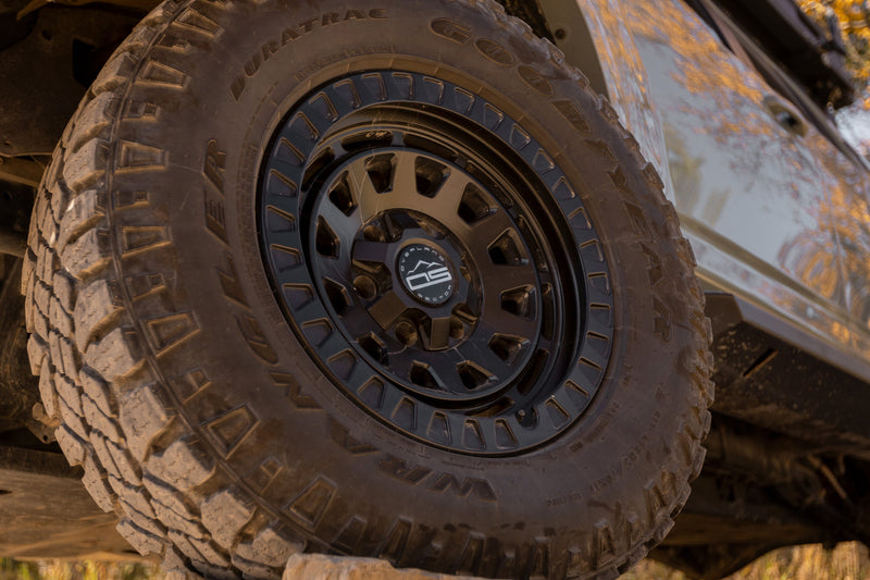 Load image into Gallery viewer, Overland Sector Venture 17x9 +0 5x114.3/5x127mm 71.5mm Satin Black
