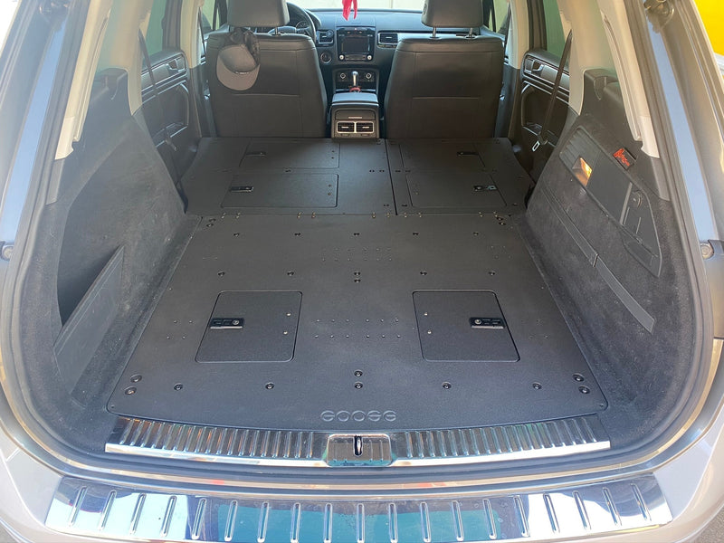 Load image into Gallery viewer, Volkswagen Touareg 2011-2017 2nd Gen. - Second Row Seat Delete Plate System
