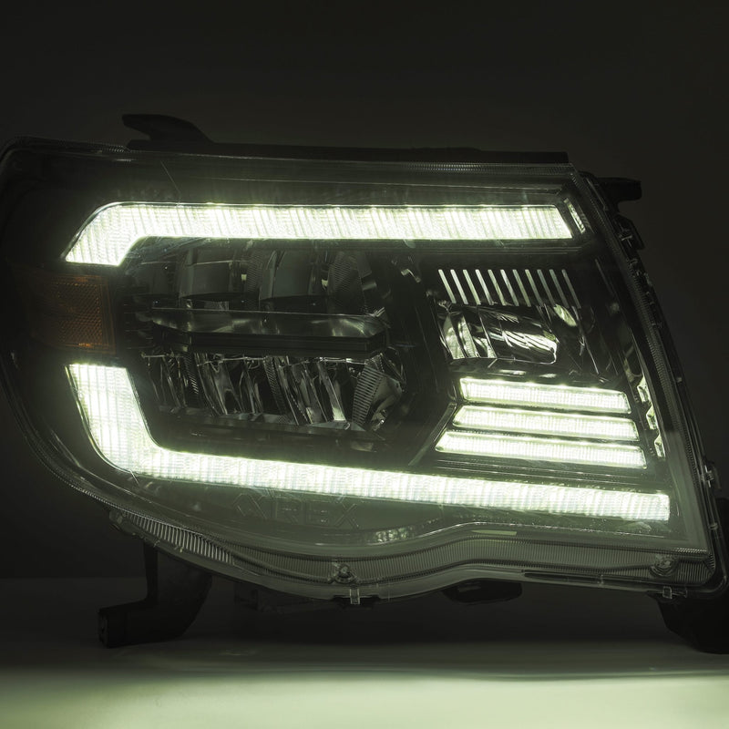 Load image into Gallery viewer, 05-11 Toyota Tacoma LUXX-Series LED Crystal Headlights Chrome
