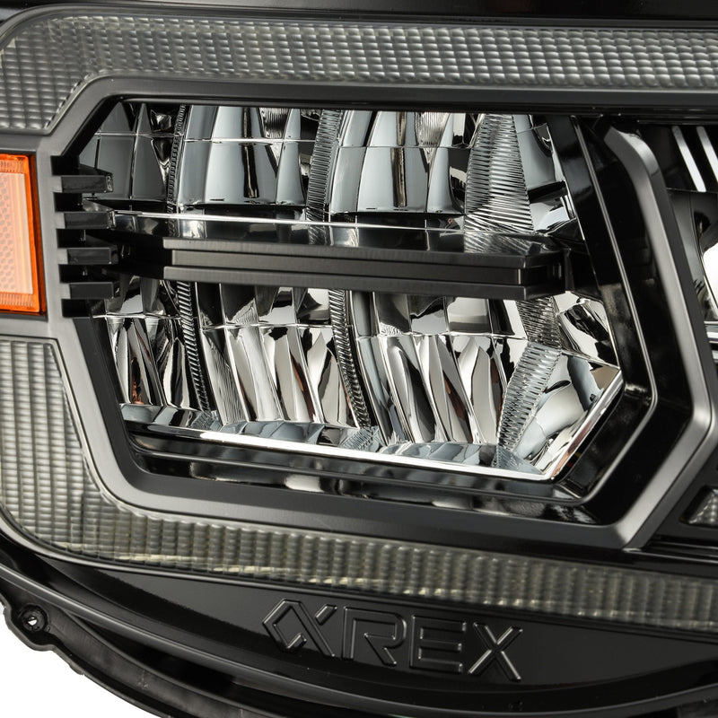 Load image into Gallery viewer, 05-11 Toyota Tacoma LUXX-Series LED Crystal Headlights Alpha-Black
